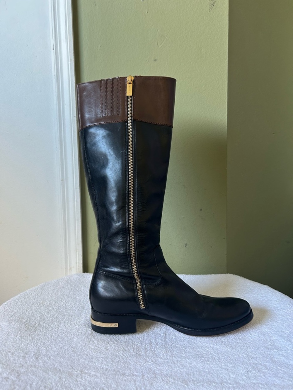 Michael Kors Black Leather Tall Boots with Brown Cuff and Gold MK - Picture 12 of 15